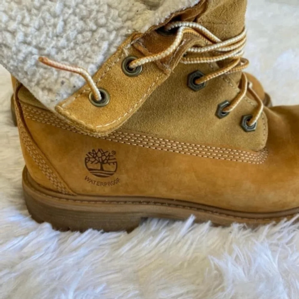 TIMBERLAND workboot fur lined fold down waterproof ankle size 6 1/2